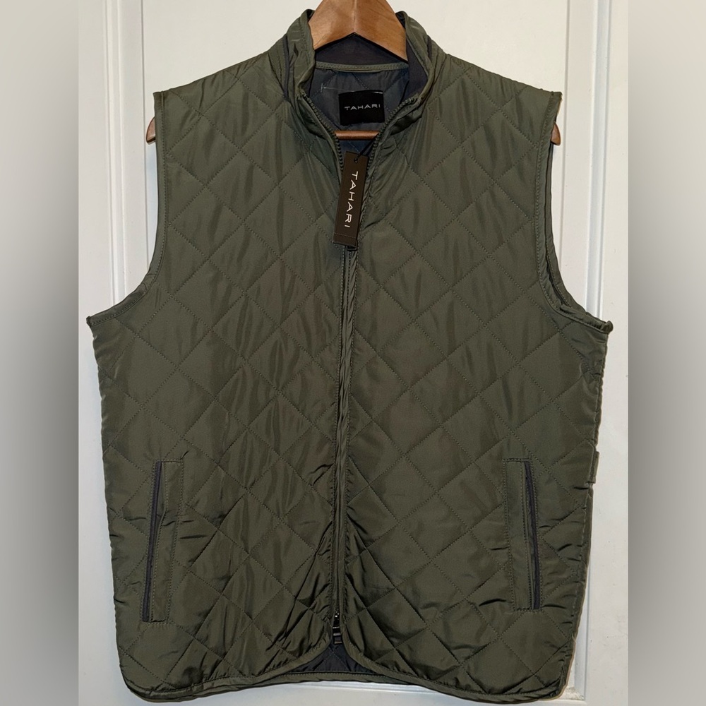 🍂Tahari NWT Fairfax Quilted Puffer Vest in Olive Green